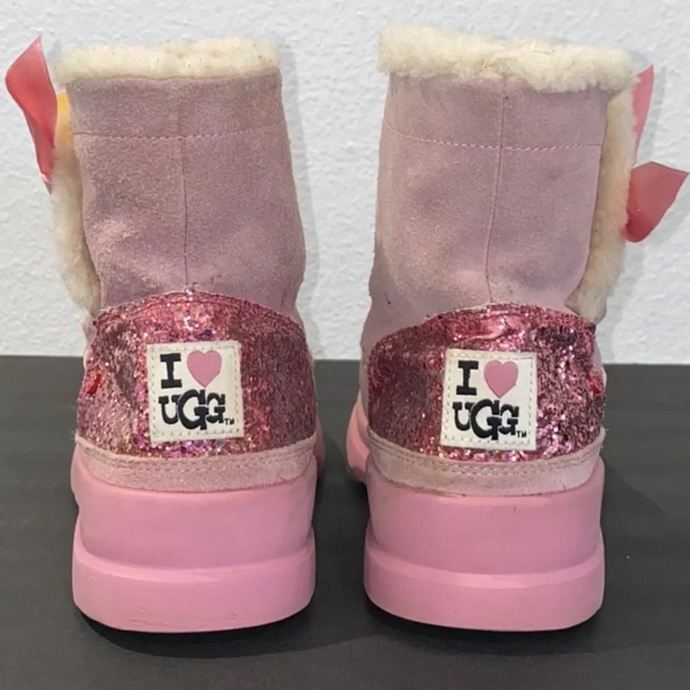 Authentic UGG designer pink suede leather designer boots Sz 6 Euro 37